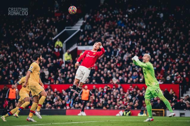 乐鱼体育平台-曼联高位逼抢问题①：夺回球权位置边缘化！